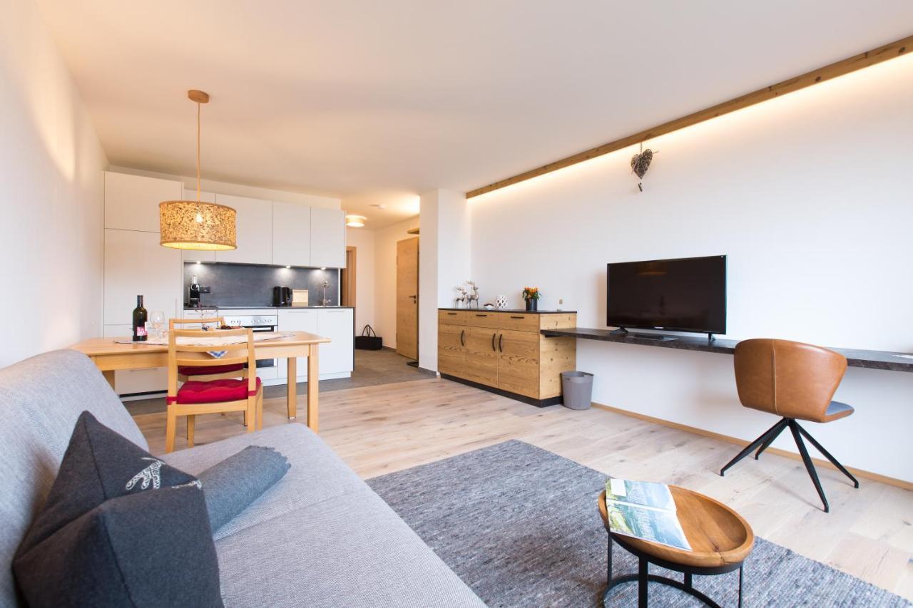 Apartment Wiesenhof - Natur & Weitblick Ueber Innsbruck - Ladestation Fuer Elektroautos Bagian luar foto